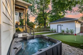 The Urban Farmhouse - 30-day Minimum - Image 3