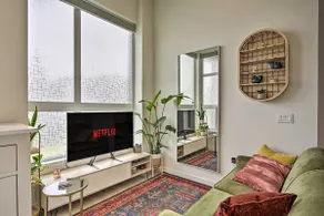 Stylish Ballard studio 15 mins from Space Needle - Image 3