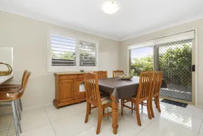 44 Oaks Avenue, No: 4 - Image 3