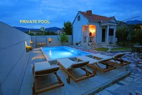 Apartment Ana with private pool - Image 2