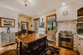 Farmhouse with views of mini longhorns and horses. - Image 3