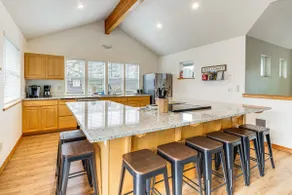 Rockaway Beach Home m / boblebad: 4 blokke til stranden! - Image 3
