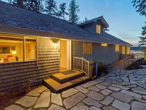 Waterfront! Near Roche Harbor! Hot Tub! (SSH) - Image 5
