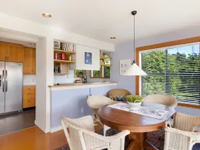 NOUVELLEMENT LISTÉ!! STYLE NANTUCKET AVEC VUE SUR L'EAU PEAK-A-BOO (Kanaka Bay) - Image 4