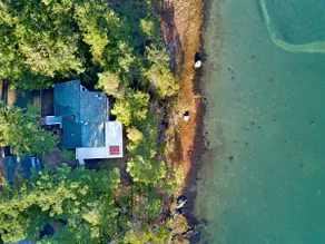 NOUVELLEMENT LISTÉ!! PRÈS DE ROCHE HARBOUR SUR WESTCOTT BAY !! - Image 4