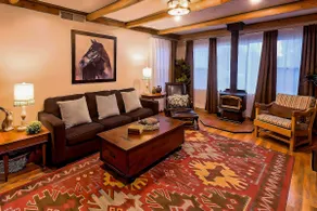 Pet-Friendly Clovis Home: Yard, Pergola & Hot Tub - Image 3