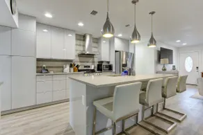 Crown - A Birdy Vacation Rental - Image 3