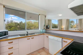 The Outlook unit 9 Currimundi QLD - Image 5
