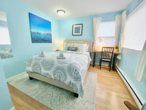 Comfy, Cozy Place to WFH | Close to UofT/Hospitals - Image 3