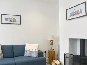 Sapphire Cottage - Image 3