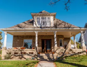 Large Home Great Location Pet Friendly, Sleeps 10 - Image 3
