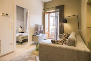 Can Bona Casa - Apartment overlooking the square - Image 5
