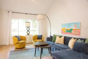 Geometric Loft renovated, hip, pets, poolspa - Image 4