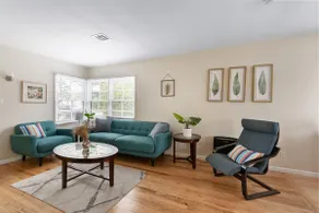 Long Beach Retreat, 3BD/2B plus additional Studio - Image 2