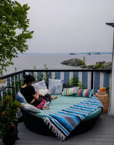 ZuKaLand Lakehouse + Cedar SPA & Rooftop Terrace - Image 2