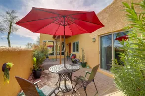 NY! Tucson Townhome w / Patio <12 mi till centrum! - Image 3