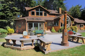 Raven Ridge Retreat ~ Privat redwoodskov, boblebad og pejs, parkindstilling. - Image 4