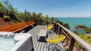 Baker Beach House - Hot Tub, Ocean Views & Fire Pi - Image 3