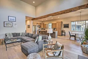 Luxury Mt Bachelor Retreat w/ Hot Tub & Patio - Image 4