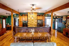 The Maury River House: A Waterfront Luxury Country Experience - Image 4
