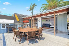 Waterfront with Private Jetty - Pet Friendly - Image 4