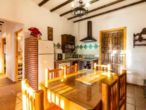 Complex of 3 apartments with swimming pool - Image 3