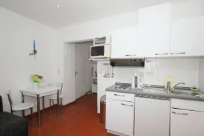 Apartment-Traditional-Private bathroom-WG5 - Image 5