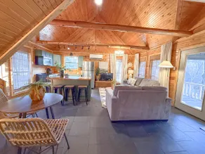The Camphouse ~ ON Livingston Creek - Image 3