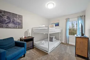 Fishing & Skate Park, 10 mins to Ark, Sleeps 14 - Image 3