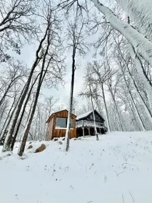 BALD KOMMEN: Brandneues Lakeside Chalet! - Image 4