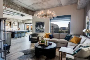 MINNeSTAY* Sable 501 Luxury Two Story Loft - Image 4