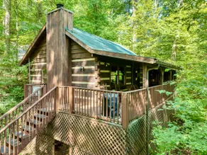 Wildwood Cottage-Romantic w Hot Tub, pool and more - Image 1