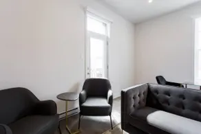 Fresh 1 Bdr in the Heart of Mile End by Denstays - Image 3