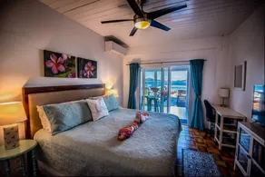 Beautiful Honeymoon Suite at Sunset Serenade - Image 5