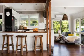 Green Gully House - a scenic country retreat - Image 3