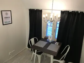 Green Door Apartments - Image 5