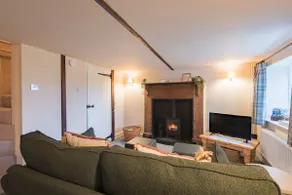 Crow Cottage - Image 2