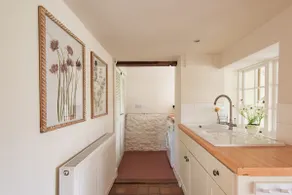 Crow Cottage - Image 5