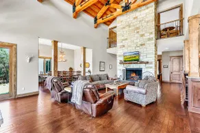 C L Ranch - Luxury estate with pool, hot tub, and outdoor kitchen! - Image 3
