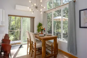 Forest luxury. Gourmet kitchen. Moran Park nearby - Image 3