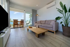 Oceanview luxury 1 bedroom Apartment - Deva Beach - Image 4