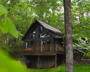 Private Hocking Hills Cabin w/ Hot Tub, Deck, Loft - Image 3