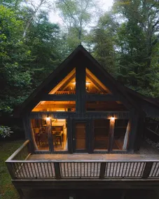 Private Hocking Hills Cabin w/ Hot Tub, Deck, Loft - Image 4
