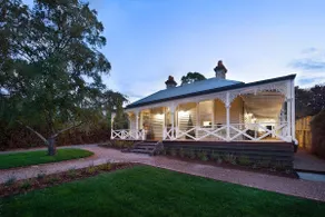 Dunroman - modern comfort, old world charm - Image 5
