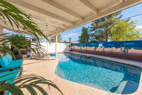 Cozy 3BD Hikers Retreat with Pool & Game Room - Image 2