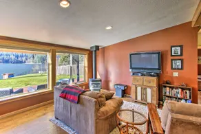 Lakefront Eatonville Cabin w/ Dock & Mtn Views! - Image 4