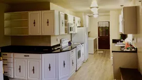 Grandma's House: Large Home. 10% Off Tours! - Image 3