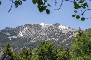 Beautiful, pet-friendly townhome w/ mountain views - Image 5