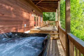 Summit Lodge - Smoky Mtn Views, Central Location, Hot Tub & Ping Pong! - Image 3