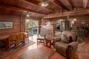 Creekside Cabin - Image 2